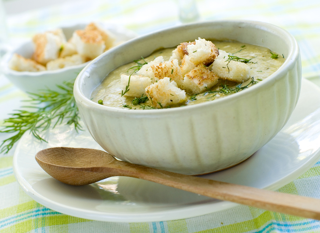 Гороховий крем-суп з сухариками