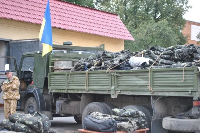 Бійці 7 батальйону територіальної оборони повністю забезпечені зимовим одягом (Фото) — фото 2