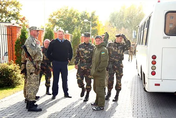 У Хмельницькому зустріли бійців спецроти «Богдан», які повернулись із зони АТО (Фоторепортаж) + (Відео) — фото 4