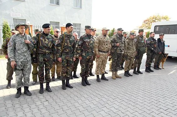 У Хмельницькому зустріли бійців спецроти «Богдан», які повернулись із зони АТО (Фоторепортаж) + (Відео) — фото 6