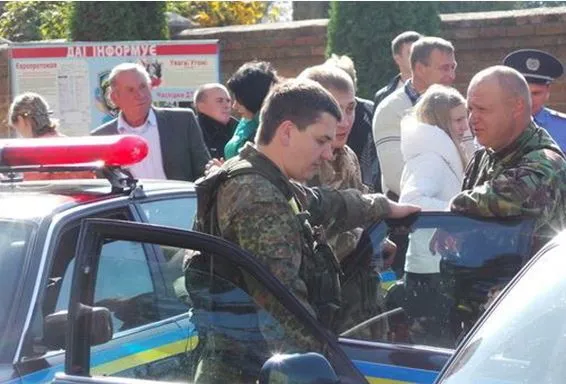 І знову в АТО: хмельницькі ДАІшники поїхали на Схід (Фото) — фото 1