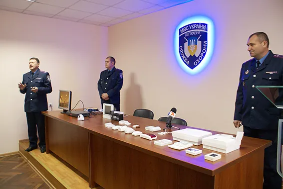 Державна служба охорони відчинила двері для хмельницьких школярів (Фото) — фото 2