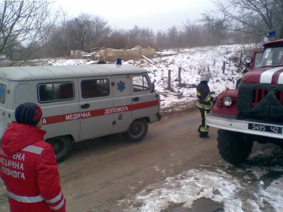 Вогнеборці врятували від знищення пожежею приватний житловий будинок (Фото) — фото 2