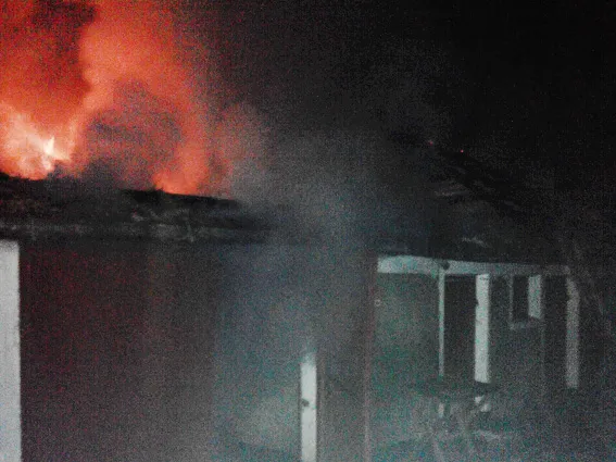 Рятувальники ліквідували пожежу в господарчому хліві — фото 1