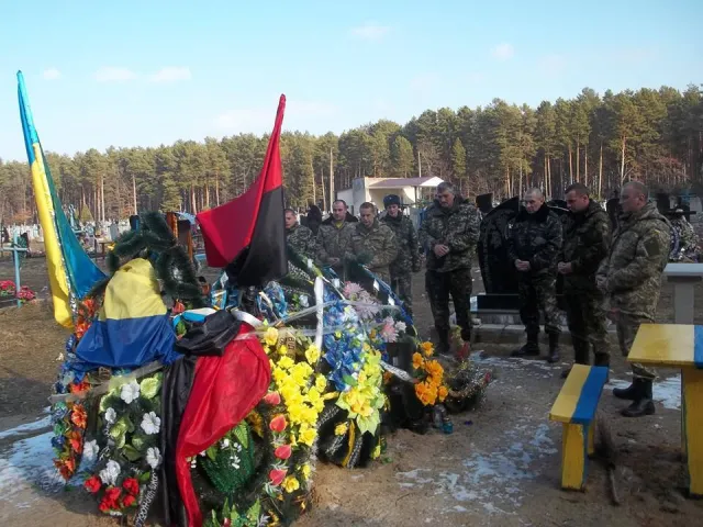 Відбулося урочисте відкриття меморіальної дошки пам’яті захиснику України, Сковородіну Олексію Володимировичу (Фото) — фото 2