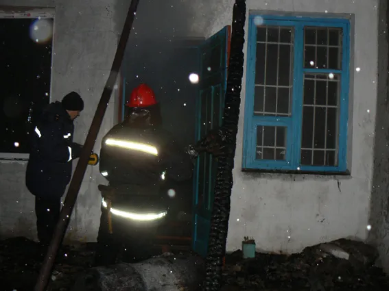 В будівлі фельдшерсько-акушерського пункту ліквідовали пожежу (Фото) — фото 1