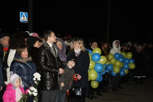 Хмельничани зустріли бійців 8 полку спеціального призначення, які повернулися зі Сходу (фото) — фото 1