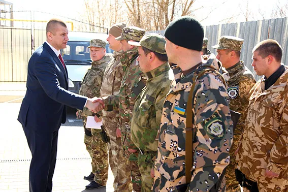 В зону АТО вирушило десять хмельницьких оперативників (фото) — фото 2