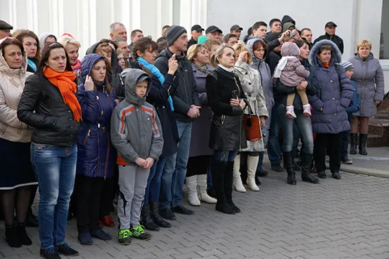 Зведений загін хмельницьких правоохоронців вирушив у зону АТО (фоторепортаж) + (відео) — фото 4