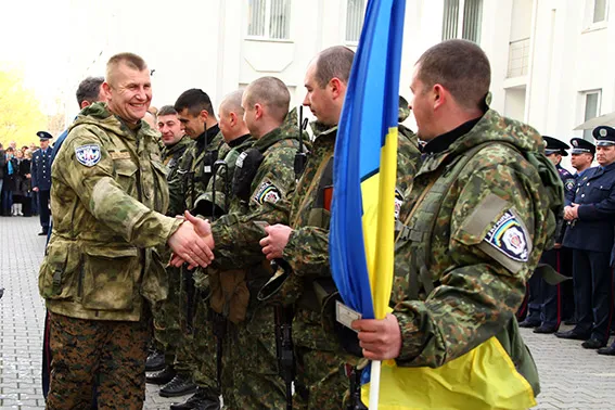 Зведений загін хмельницьких правоохоронців вирушив у зону АТО (фоторепортаж) + (відео) — фото 6