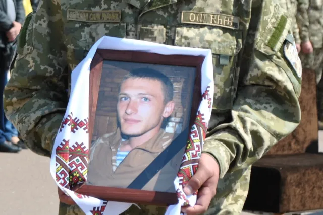 Хмельницький попрощався із спецпризначенцем Євгеном Андріюком (фоторепортаж) — фото 3