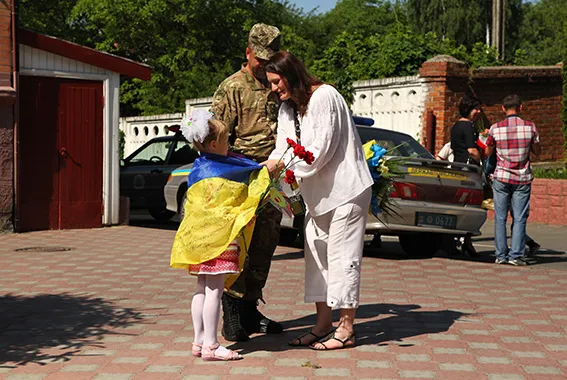 До Хмельницького повернувся зведений загін працівників ДАІ (фото) — фото 5