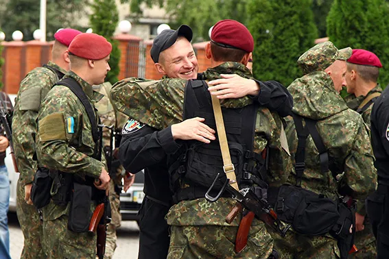 Із зони АТО повернулось два загони працівників міліції (фото+відео) — фото 4