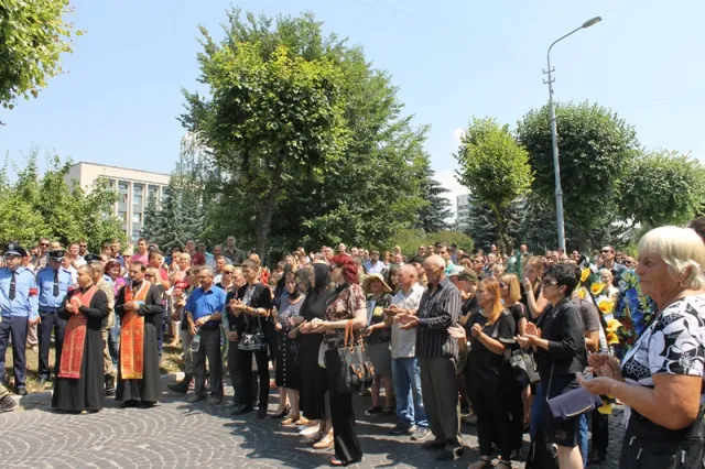 На вихідних попрощались із Героєм України – Миколою Гордійчуком (фото) — фото 6