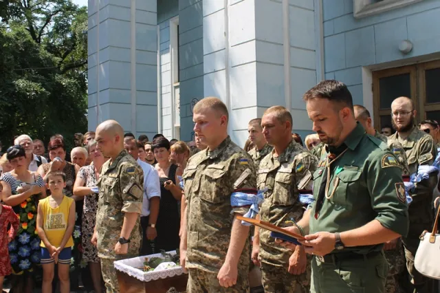 На вихідних попрощались із Героєм України – Миколою Гордійчуком (фото) — фото 7