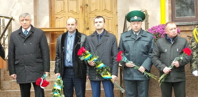 Відкриттям меморіальної дошки, вшанували пам'ять ще одного Героя - Павла Дияка (фото) — фото 2