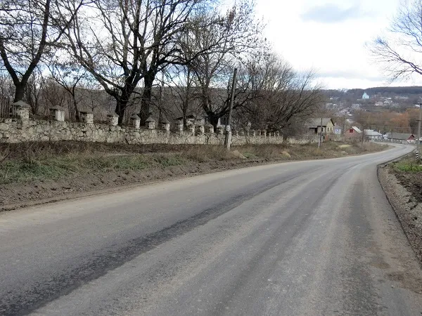За 3 млн. гривень було відремонтовано ділянку автодороги Гусятин-Городок (фото) — фото 1