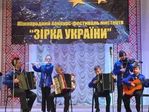 Юні подільські дарування демонстрували свої здібності на фестивалі мистецтв, що відбувся у обласній філармонії (фото) — фото 1