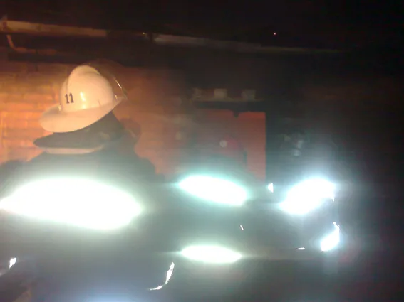 На Деражнянщині вогнеборці врятували від знищення житловий будинок (фото) — фото 1