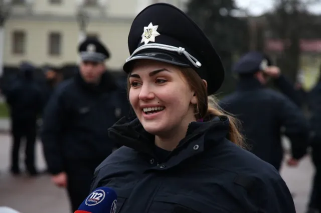 Хмельницький відтепер також з поліцією. Нові правоохоронці присягнули на вірність народові України (фото) — фото 3