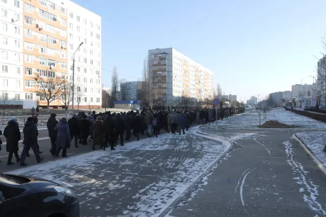 У Нетішині провели в останню дорогу 27-річного айдарівця Назара Голюка (фото) — фото 3