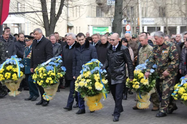 Сьогодні хмельничани вшанували пам'ять воїнів-афганців — фото 1