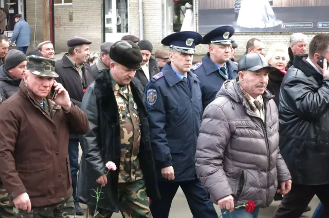 Сьогодні хмельничани вшанували пам'ять воїнів-афганців — фото 11