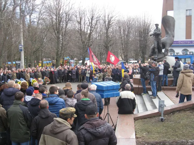 Сьогодні хмельничани вшанували пам'ять воїнів-афганців — фото 5