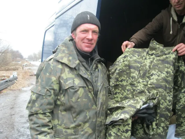 Ізяславські волонтери повернулися додому після поїздки у зону АТО — фото 1