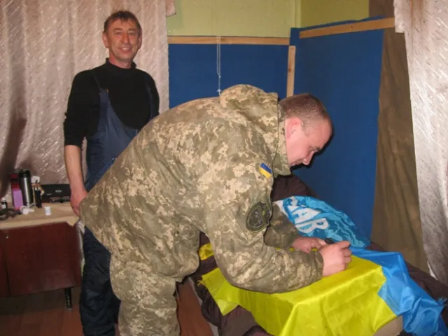 Ізяславські волонтери повернулися додому після поїздки у зону АТО — фото 2