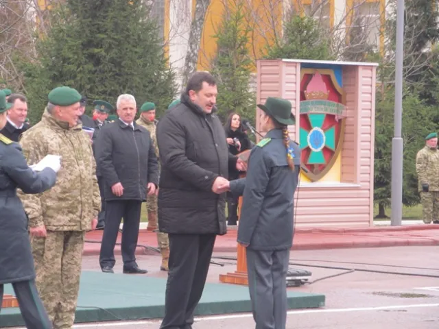 273 прикордонники отримали диплом у Національній академії Державної прикордонної служби України імені Б. Хмельницького — фото 1