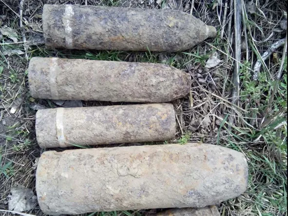 За три дні працівники ДСНС Хмельниччини знищили 10 вибухонебезпечних предметів — фото 3