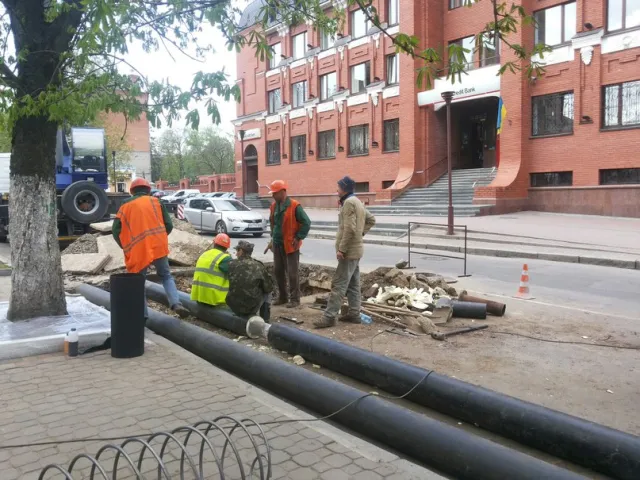 Хмельницькі комунальники активно готуються до зимової експлуатації тепломереж — фото 4