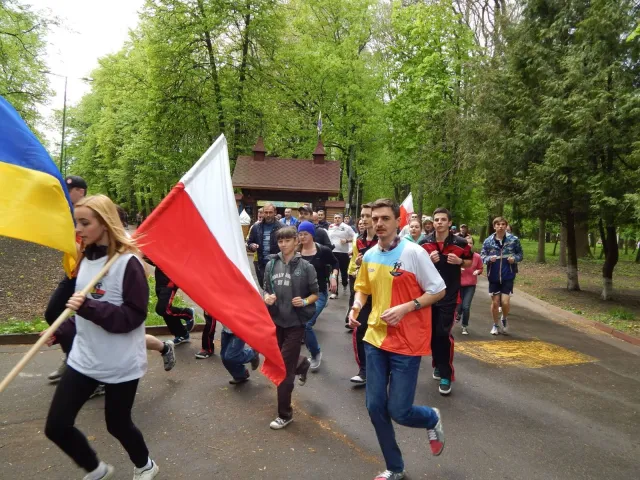 У обласному центрі пройшов забіг "Біг Орла і Тризуба" майже на 2 кілометри — фото 1