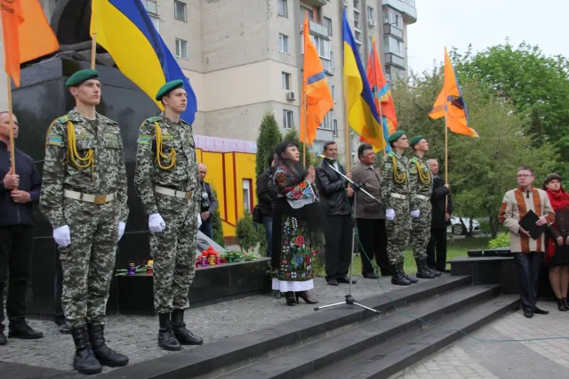 У Хмельницькому вшанували пам’ять ліквідаторів аварії на ЧАЕС — фото 2