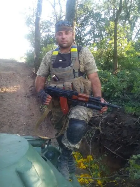 У Шепетівці попрощались із загиблим в Авдіївці військовим — фото 2