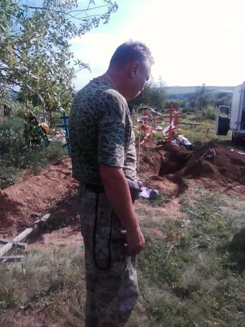 На Хмельниччину доставили тіло загиблого в квітні бійця АТО — фото 4