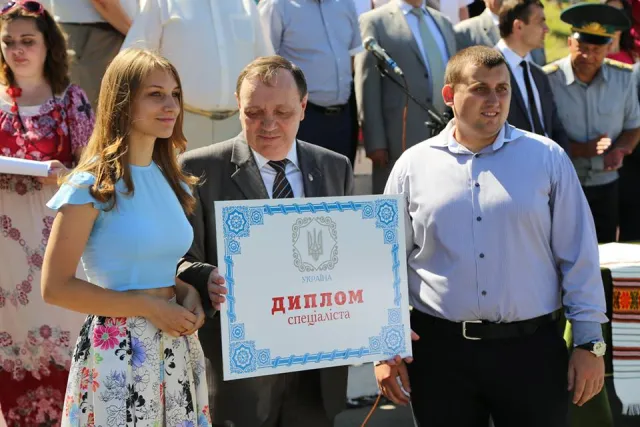 В Хмельницькому національному університеті вручили дипломи випускникам — фото 10