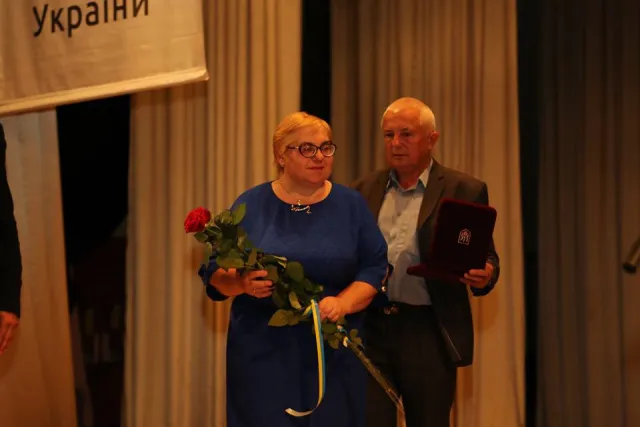 У Хмельницькому пройшла церемонія вручення нагород «Народний Герой України» — фото 18