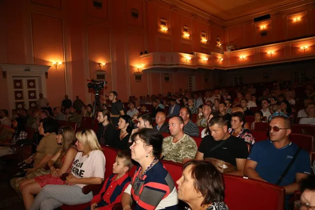 У Хмельницькому пройшла церемонія вручення нагород «Народний Герой України» — фото 5