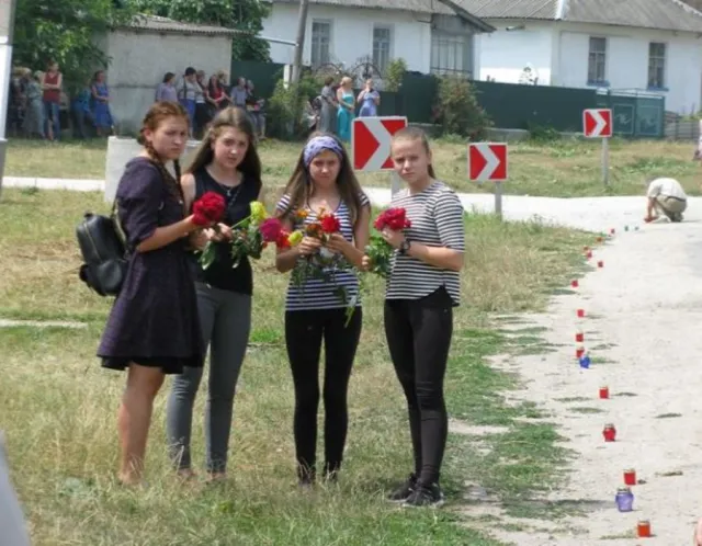 Хмельницкая попрощалась с тремя погибшими в АТО бойцами — фото 4