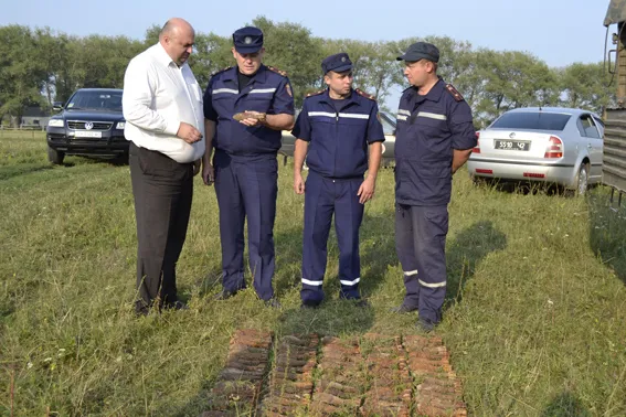 В Шепетівському районі виявили 1717 вибухонебезпечних предметів. Боєприпаси знищено — фото 1