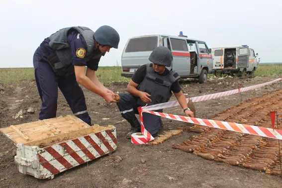 В Шепетівському районі виявили 1717 вибухонебезпечних предметів. Боєприпаси знищено — фото 6