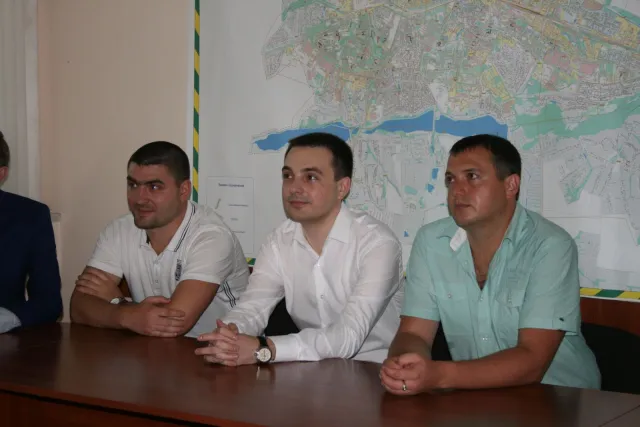 В Хмельницком вручили грамоты системным администраторам по случаю профессионального праздника — фото 2