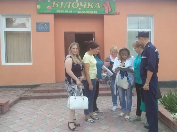 В Каменец-Подольском районе спасатели проверили противопожарное состояние школ — фото 1