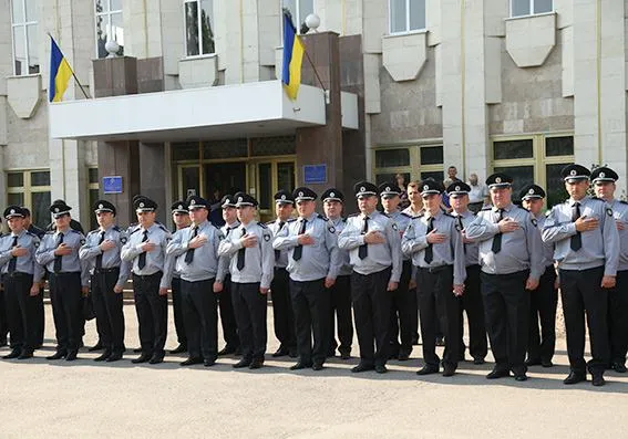 В Хмельницком почтили память 34 погибших правоохранителей — фото 1