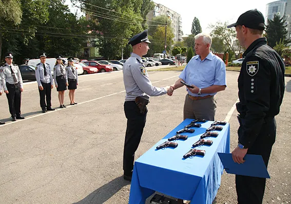 В Хмельницком почтили память 34 погибших правоохранителей — фото 7