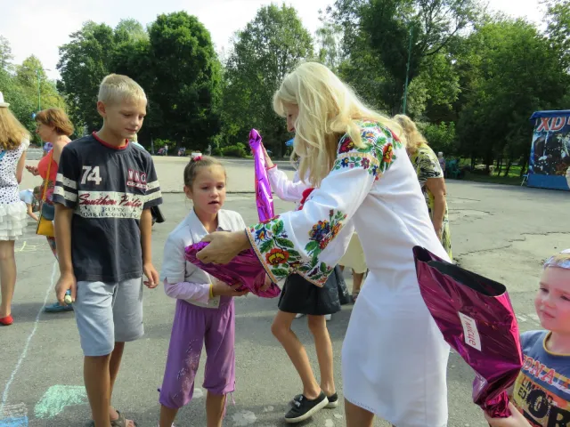 В парку ім. Чекмана маленькі хмельничани малювали рідну країну — фото 11