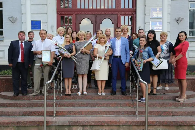 В Хмельницком городском совете поздравили предпринимателей с профессиональным праздником — фото 4