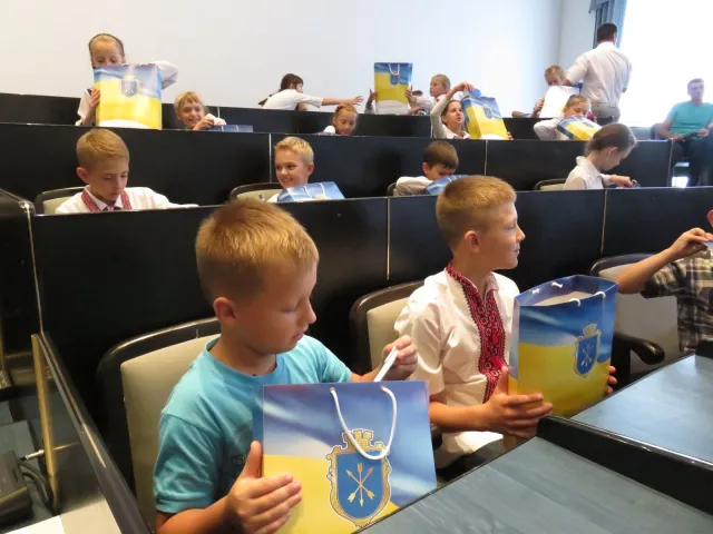 Школярі завітали на екскурсію до Хмельницької міської ради — фото 10